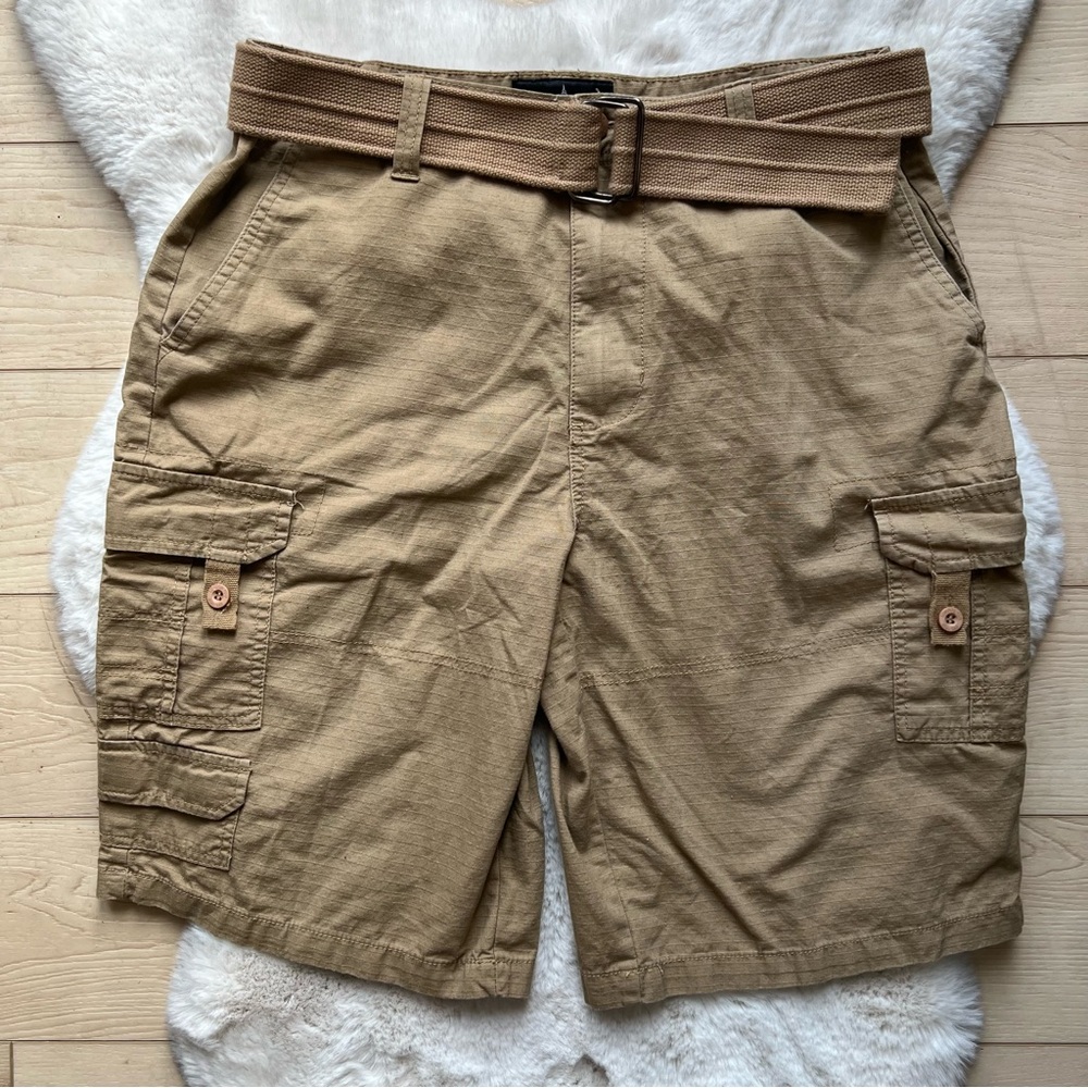 London Fog Tan Men’s 34W Tan Cargo Shorts Utility Design Relaxed Casual Belt